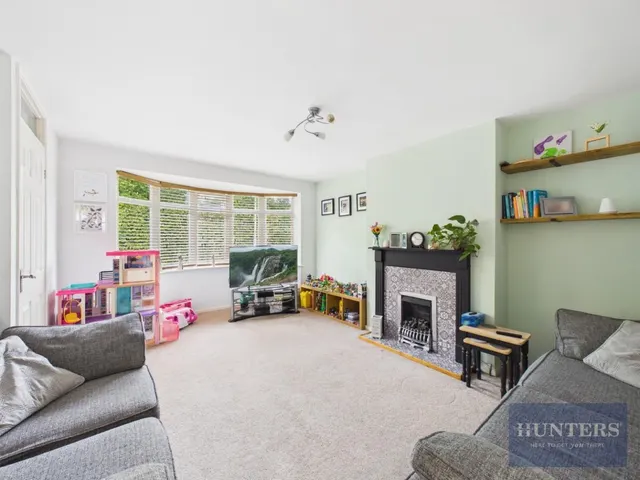 Broad Oak Way, Cheltenham, GL51, photo 2