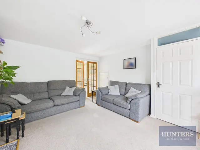 Broad Oak Way, Cheltenham, GL51, photo 3