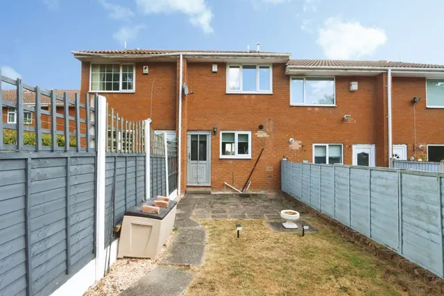 Meadowcroft Glade, Westfield, Sheffield, S20, photo 1