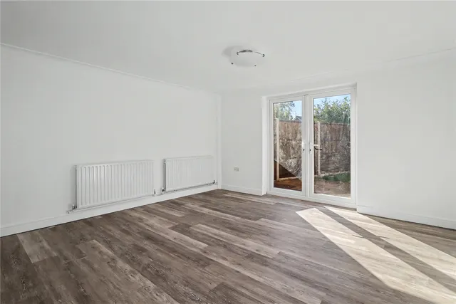 Sundridge Road, Woking, GU22, photo 3