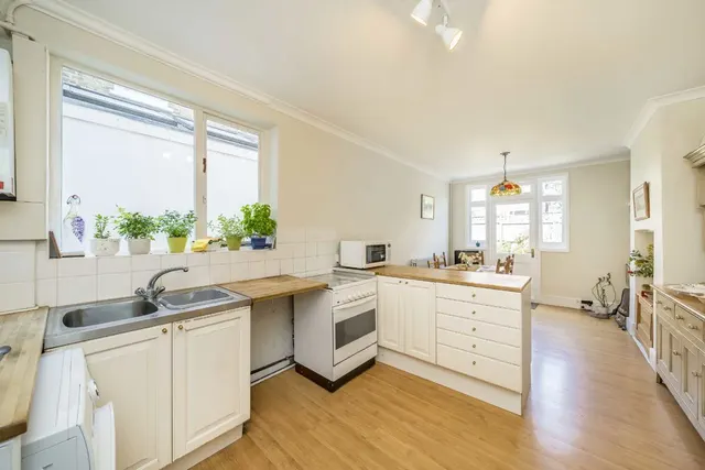 Gosberton Road, SW12, photo 3