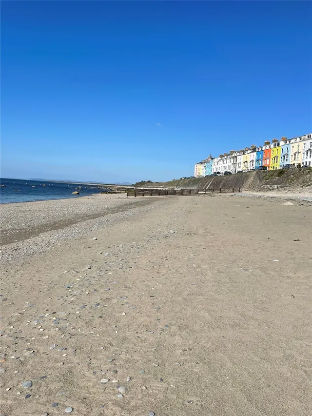 Marine Terrace, Criccieth, LL52, photo 3