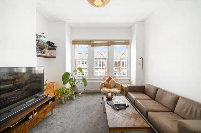 Louisville Road, London, SW17, photo 2