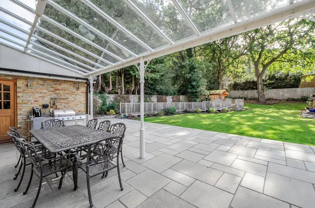 Brackendale Close, Camberley, GU15, photo 3
