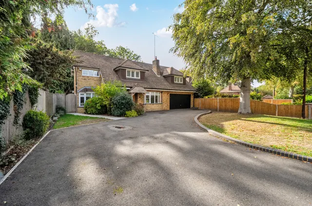 Brackendale Close, Camberley, GU15, photo 1