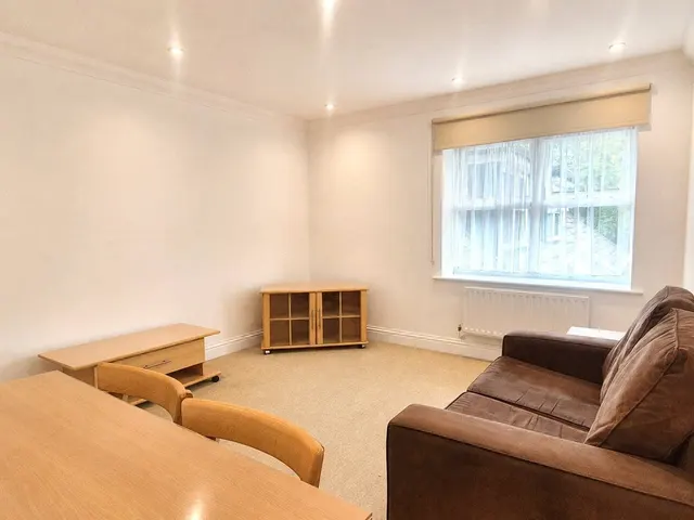 Moon Lane, High Barnet, EN5, photo 3