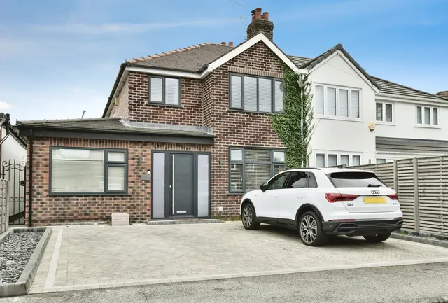 Pingate Drive, Cheadle Hulme, Cheshire, SK8, photo 1