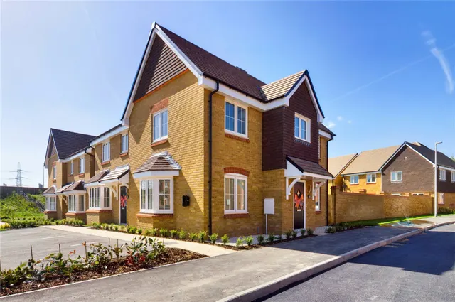 Honey Bee Street, Calcot, RG31, photo 1