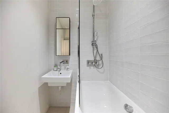 Photo 2 — Holland Road, London, W14