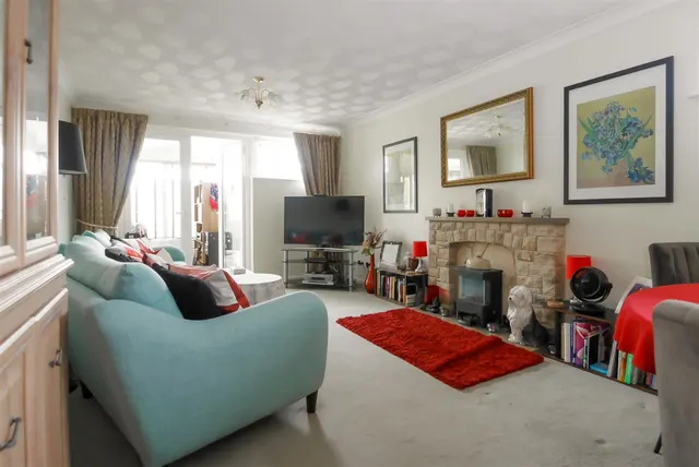 Southway, Littlehampton, photo 2