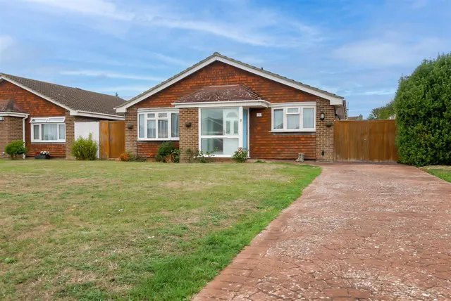 Southway, Littlehampton, photo 1