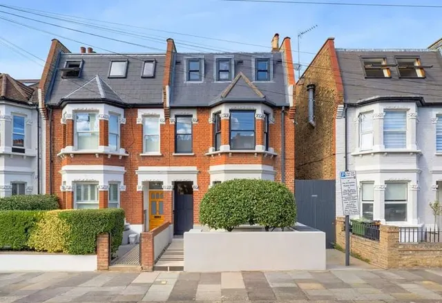 Queensmill Road, London, SW6, photo 1