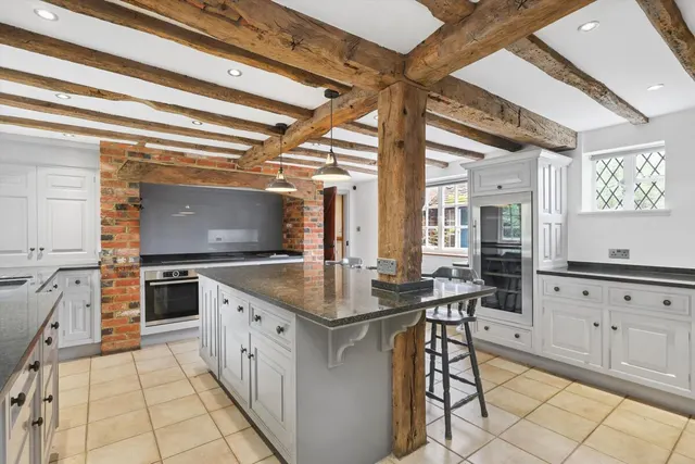 Elvedon Road, Cobham, KT11, photo 3