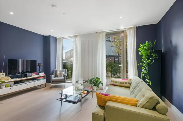 Kelson House, Royal Wharf, E16, photo 1