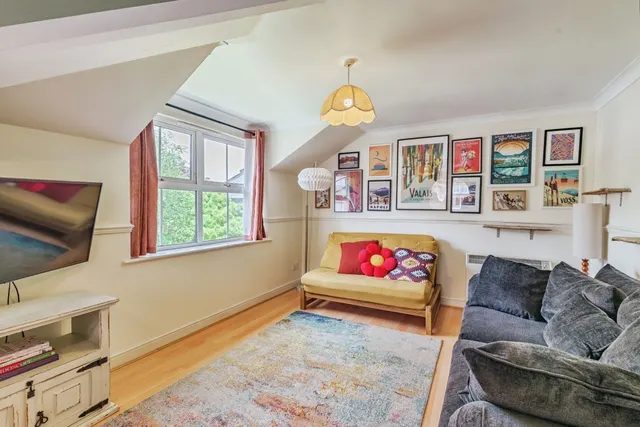 Chapel Road, Redhill, RH1, photo 2