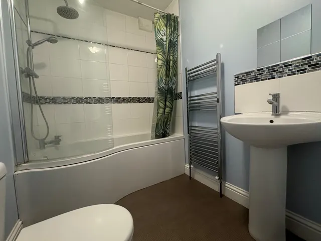Cheriton Road, Folkestone, CT19, photo 3