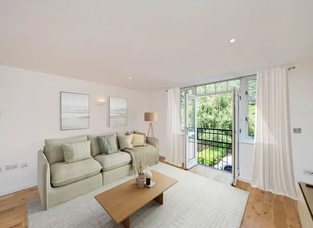 Photo 2 — Kingston Vale, Kingston Upon Thames, SW15
