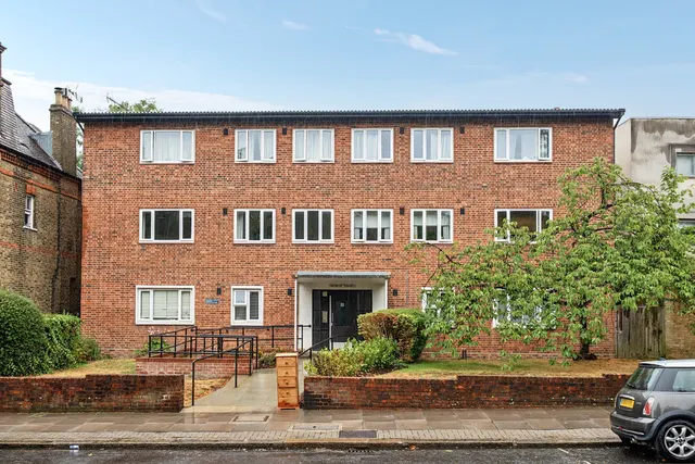 Keswick Road, London, SW15, photo 1