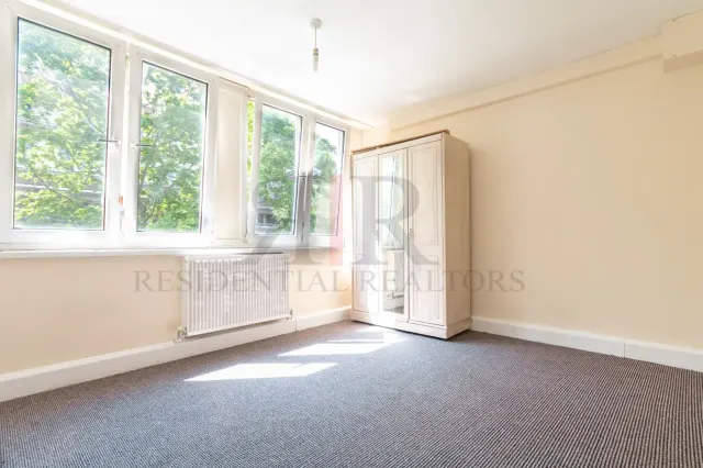 East Surrey Grove, London, SE15, photo 2