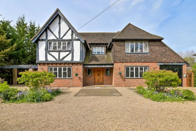 Shoppenhangers Road, Maidenhead, SL6, photo 1