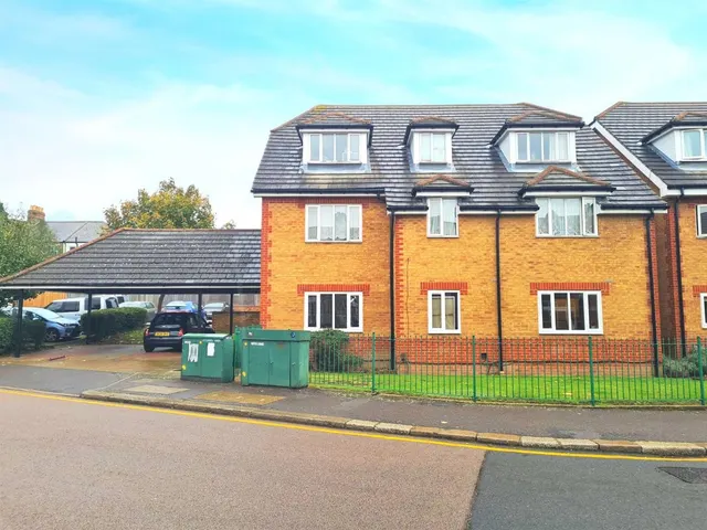 Tylers Court, 8 Westbury Road, Walthamstow, London E17 6RG, photo 1