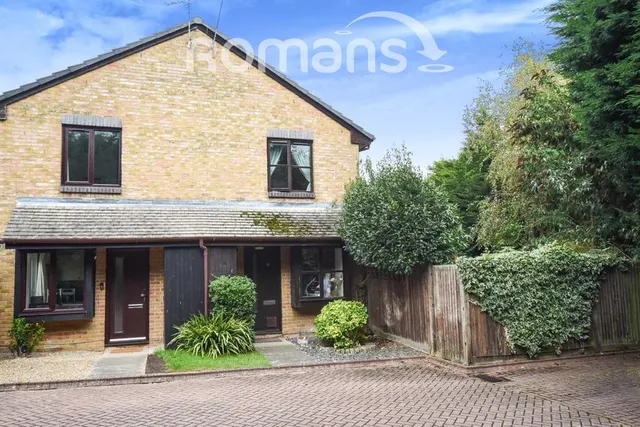 All Saints Close, Wokingham, RG40, photo 1
