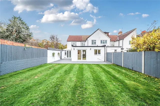 Photo 2 — Palmerston Road, Orpington, BR6