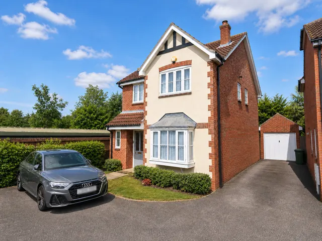 Sunny Mews, Collier Row, Romford, RM5 3PN, photo 1