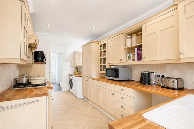 Photo 3 — Sunny Mews, Collier Row, Romford, RM5 3PN