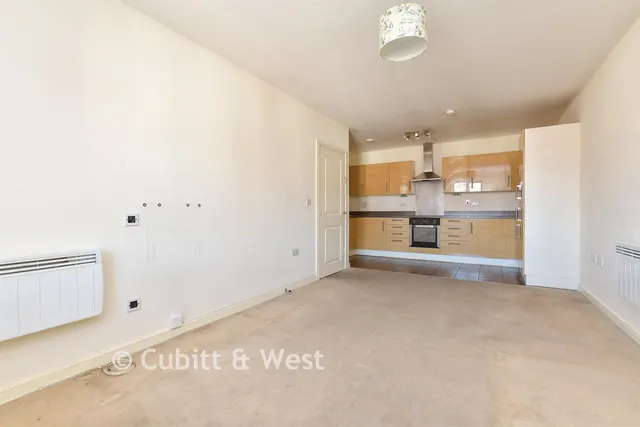 Schoolgate Drive, Morden, SM4, photo 3