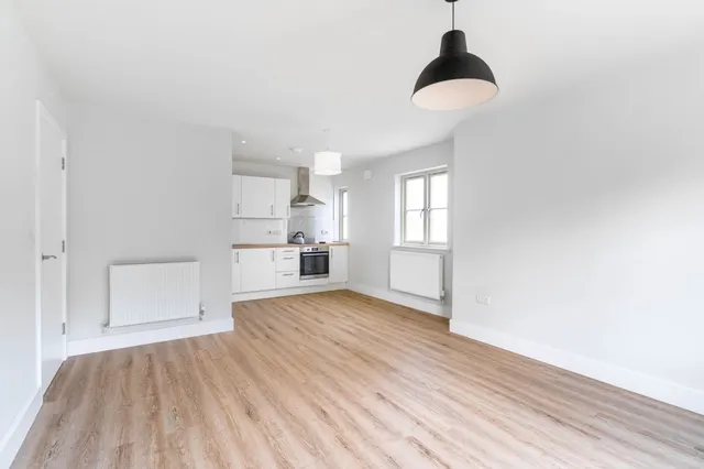 Lodge Close, Abington, CB21, photo 3