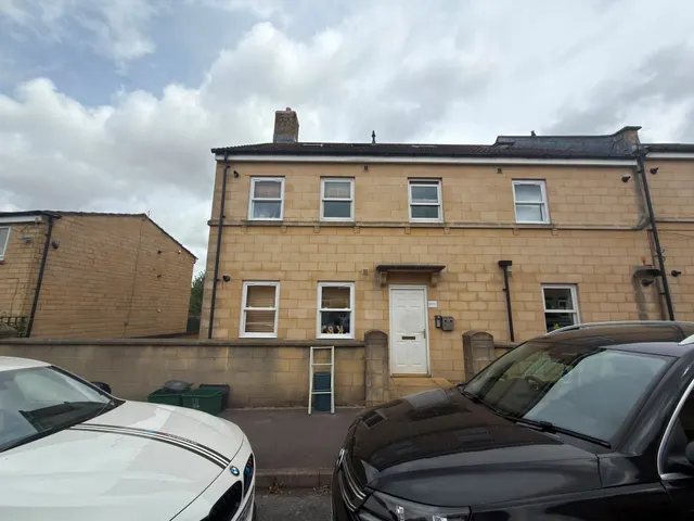 Albany Court, BATH, photo 1