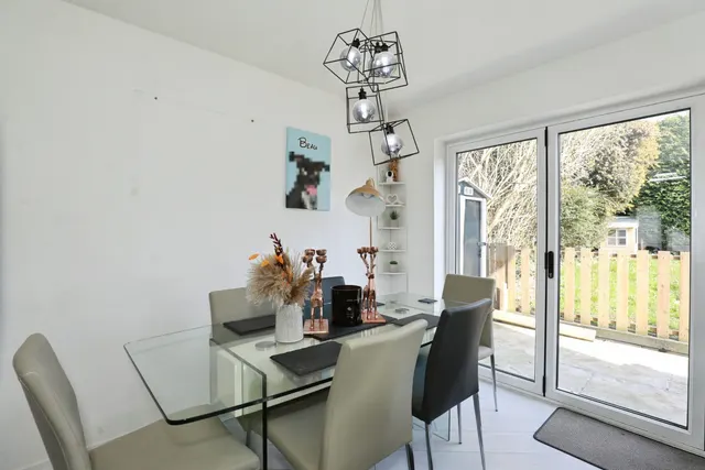 Briarbank Close, Stoke-On-Trent, ST4, photo 3