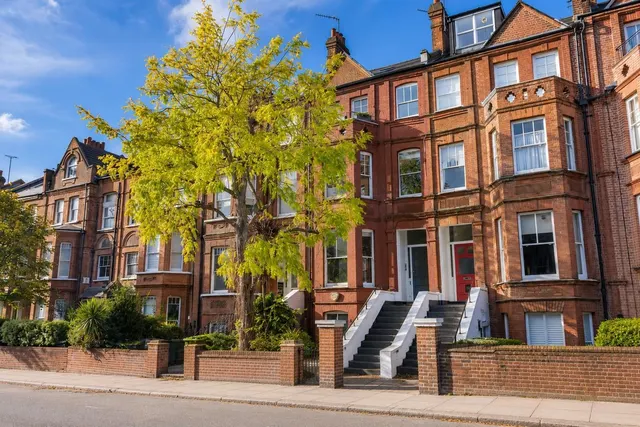 Photo 2 — Goldhurst Terrace, South Hampstead, London NW6 3HT