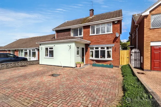 Clay Avenue, St Nicolas Park, CV11, photo 1