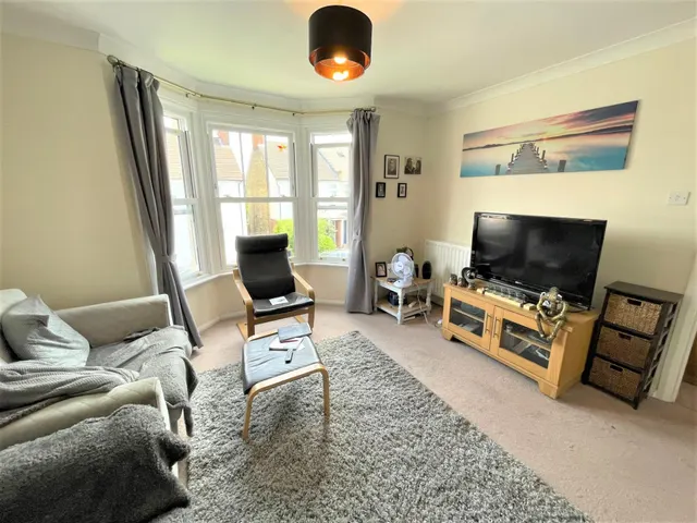 Photo 2 — Pennine Court, Lancaster Road, Hitchin, SG5