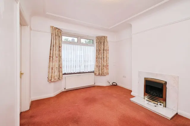 Southmead Road, Liverpool, L19, photo 3