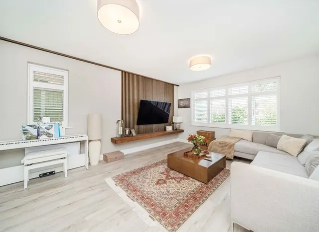 Linnet Close, Epsom, KT17, photo 2