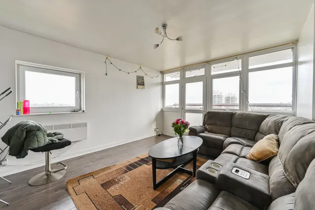 52 Dunedin House, Manwood Street, London, photo 1