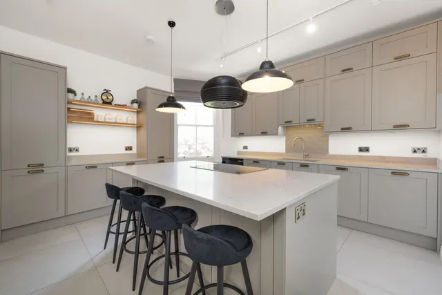 Photo 3 — Draycott Avenue, Chelsea, London