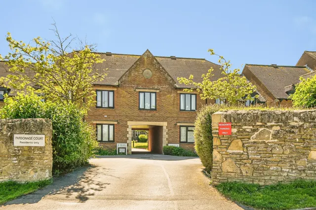 Parsonage Court, Highworth, Swindon, photo 1