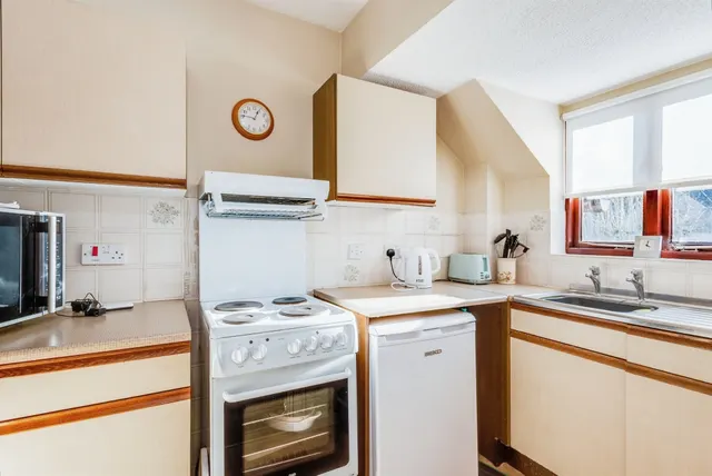 Photo 3 — Parsonage Court, Highworth, Swindon