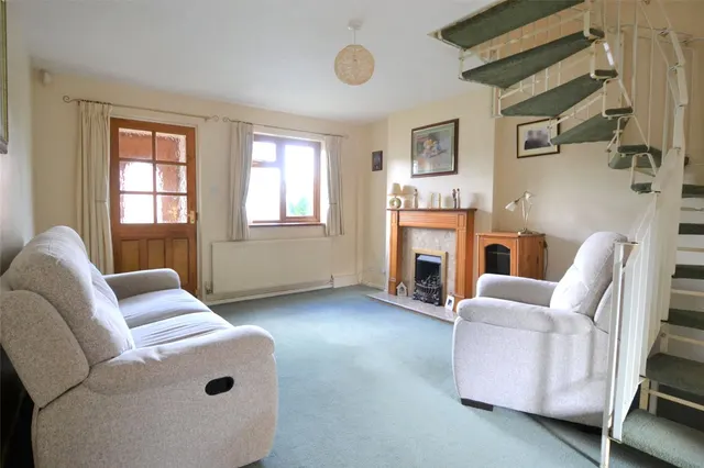 Photo 3 — Waterhaynes Close, Rednal, Birmingham, B45 9LE