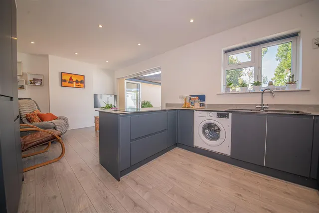 Photo 3 — Monks Way, Eastleigh, SO50 5BG