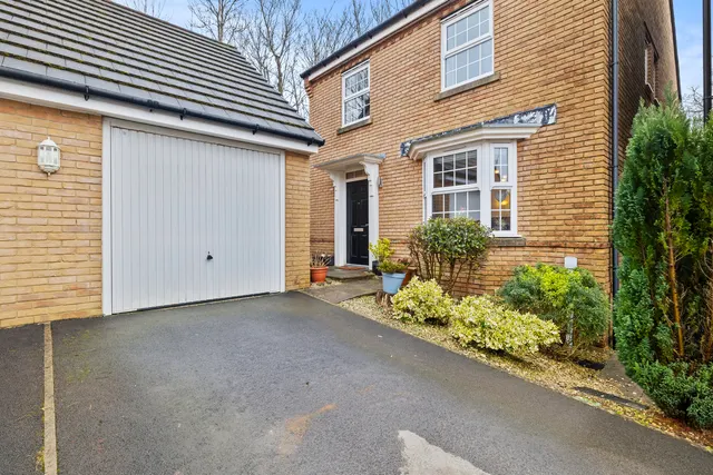 Clos Tyn Y Coed, Sarn, Bridgend, CF32, photo 1