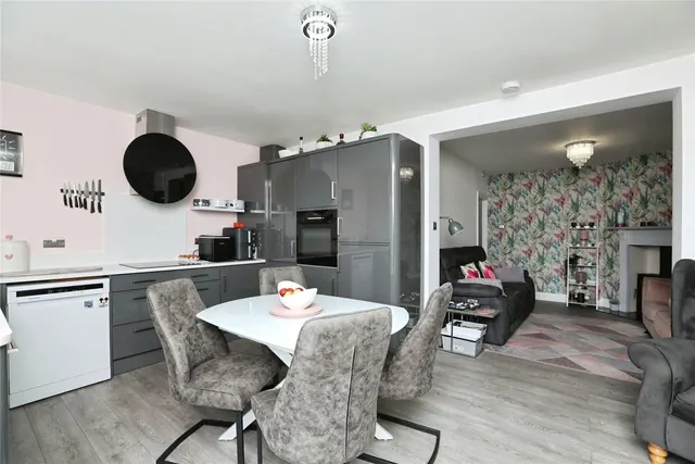 Shoebury Terrace, Minster on Sea, ME12, photo 3