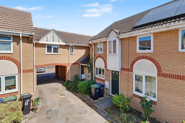 Blackthorn Court, Soham, CB7, photo 1