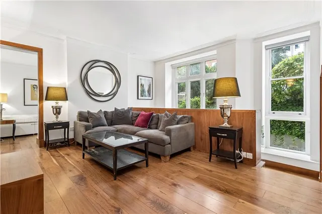Drayton Gardens, London, SW10, photo 1