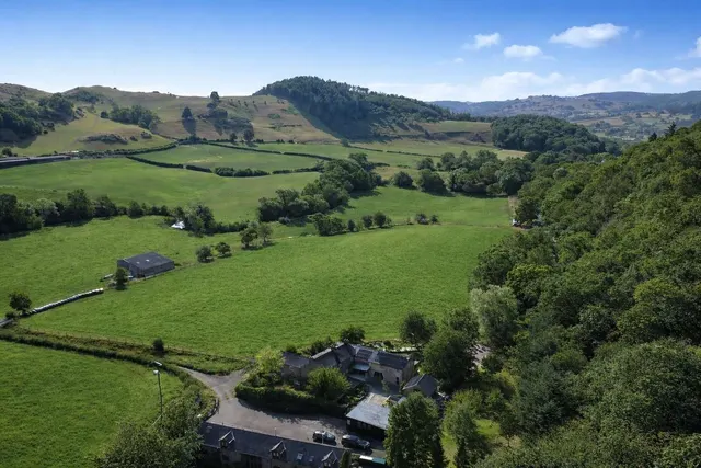 Llansantffraid, SY22, photo 2