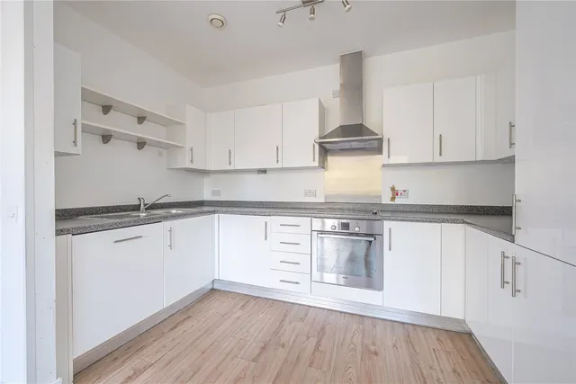 Photo 3 — Albemarle Road, Beckenham, BR3